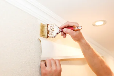 Pose de papier peint au Lude — revêtements muraux et toiles de verre